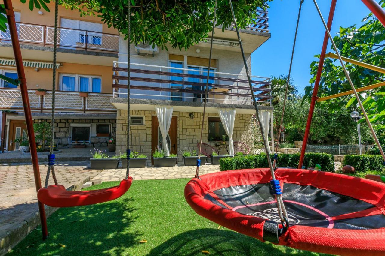 Apartments Kira Цриквениця Екстер'єр фото