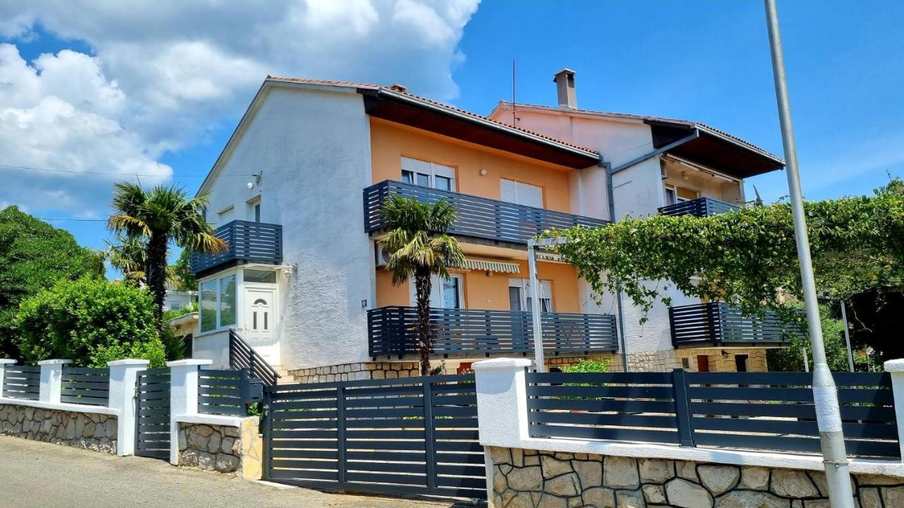 Apartments Kira Цриквениця Екстер'єр фото