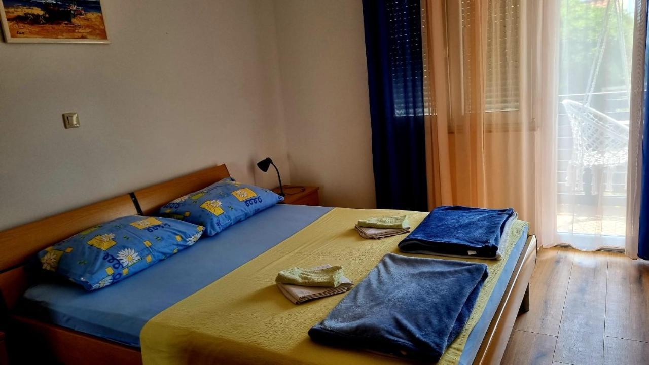 Apartments Kira Цриквениця Екстер'єр фото